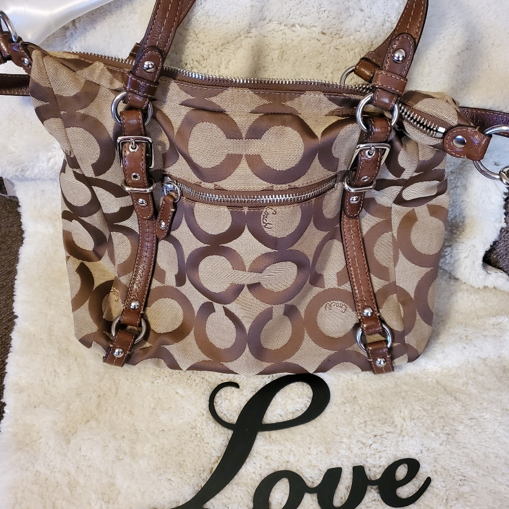 Coach Signature purse